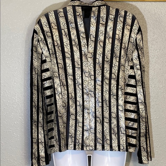 T&W Designs Black and Cream Striped Animal Print & Sheer Panel Blazer - Picture 6 of 7
